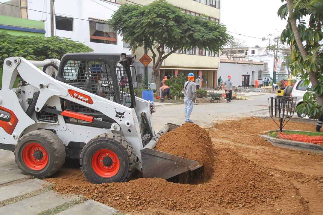 Imagen principal de la nota de prensa: "Un 80 por ciento de avance de obras en la transitada avenida Arnaldo Márquez"