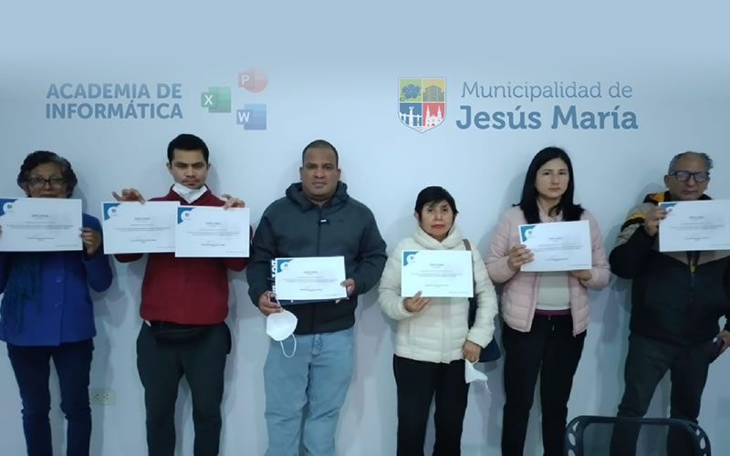 Unos 80 alumnos recibieron certificados de Academia Informática de la Municipalidad de Jesús María