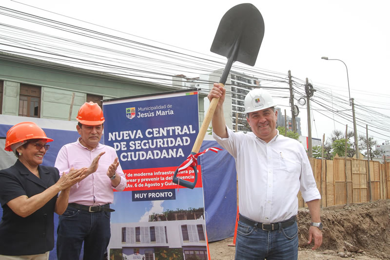 Alcalde Jorge Quintana inició construcción de moderno local de Seguridad Ciudadana en Jesús María