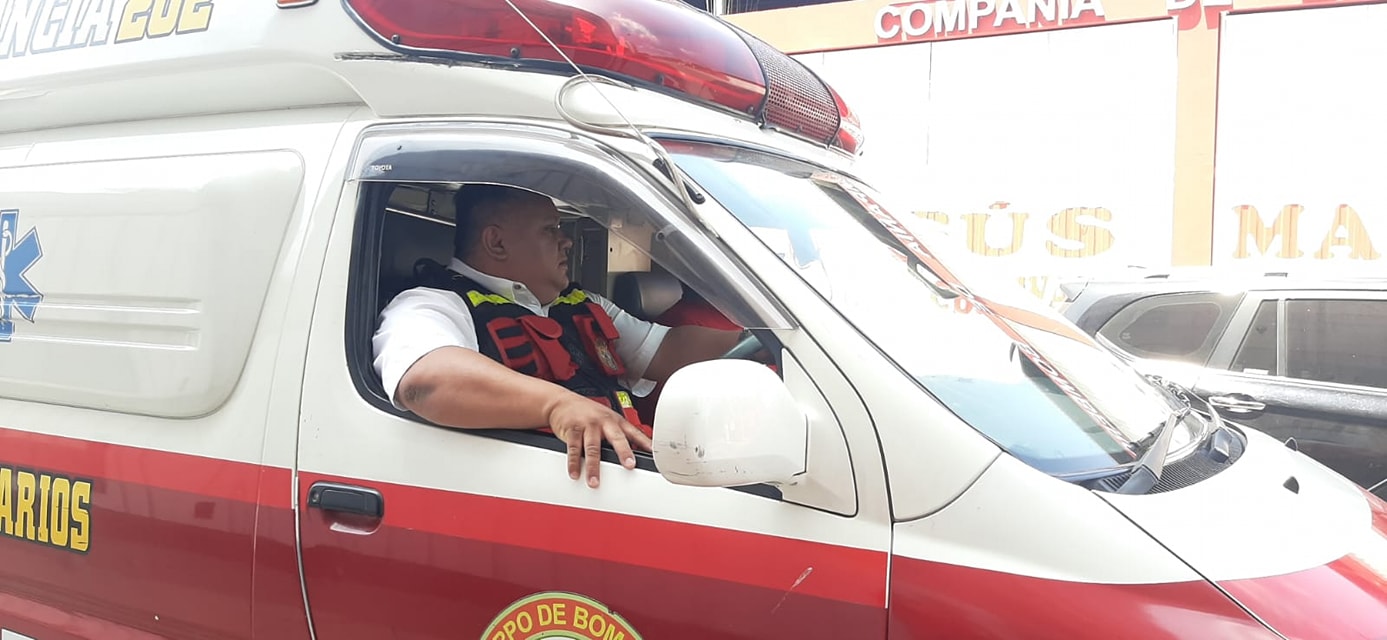 Alcalde de Jesús María en coordinación con la Compañía de Bomberos garantizan ambulancias para vecinos